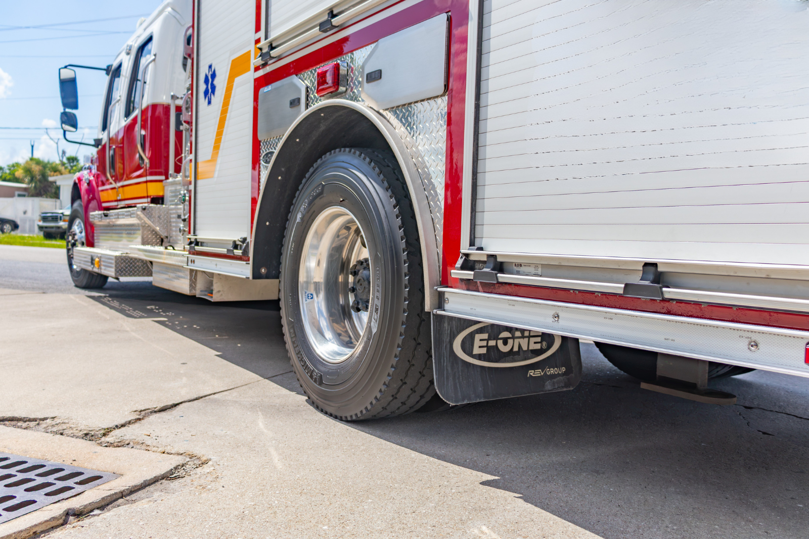 2017 E-One Freightliner Pumper - image 8