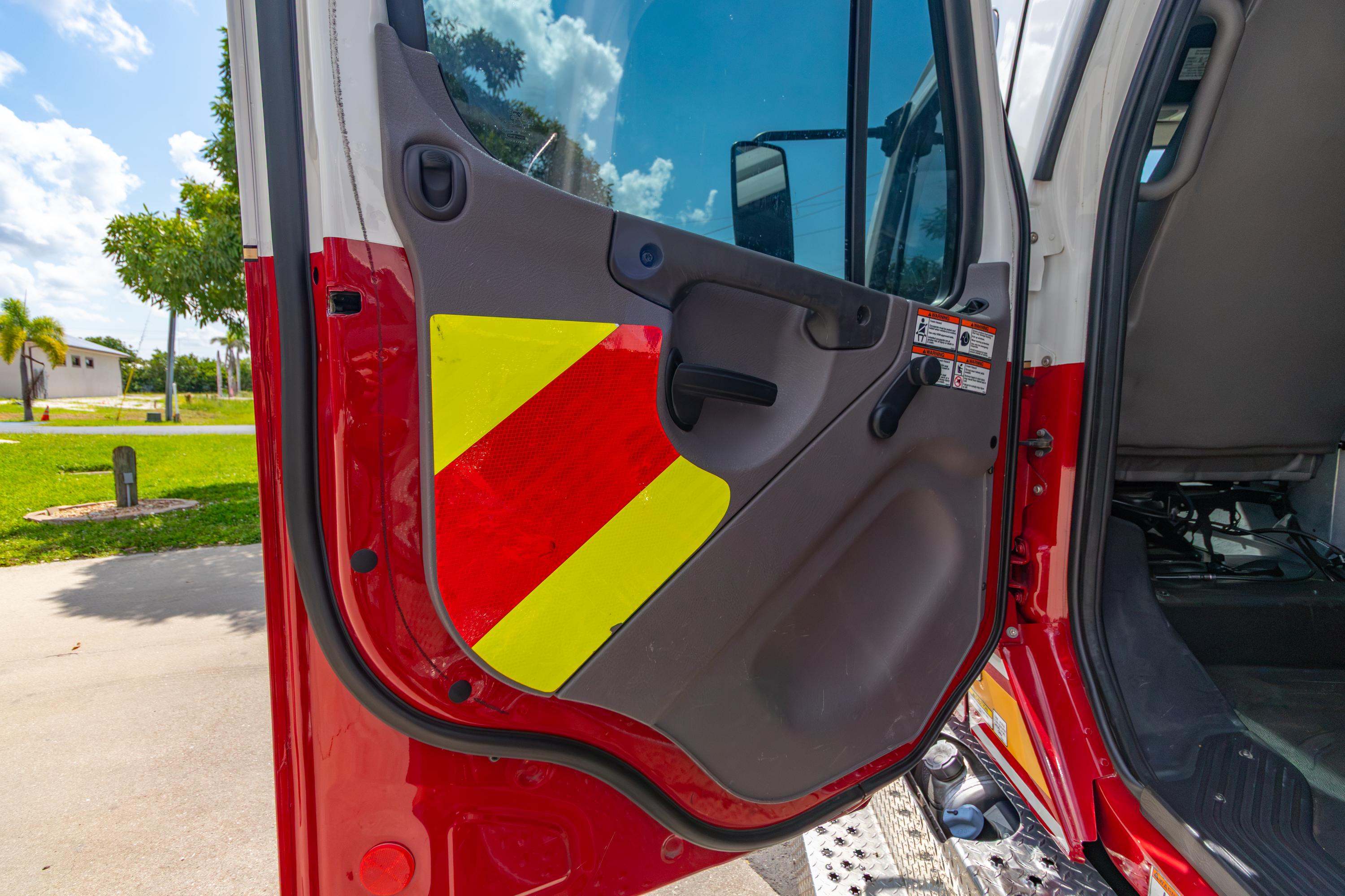 2017 E-One Freightliner Pumper - image 28