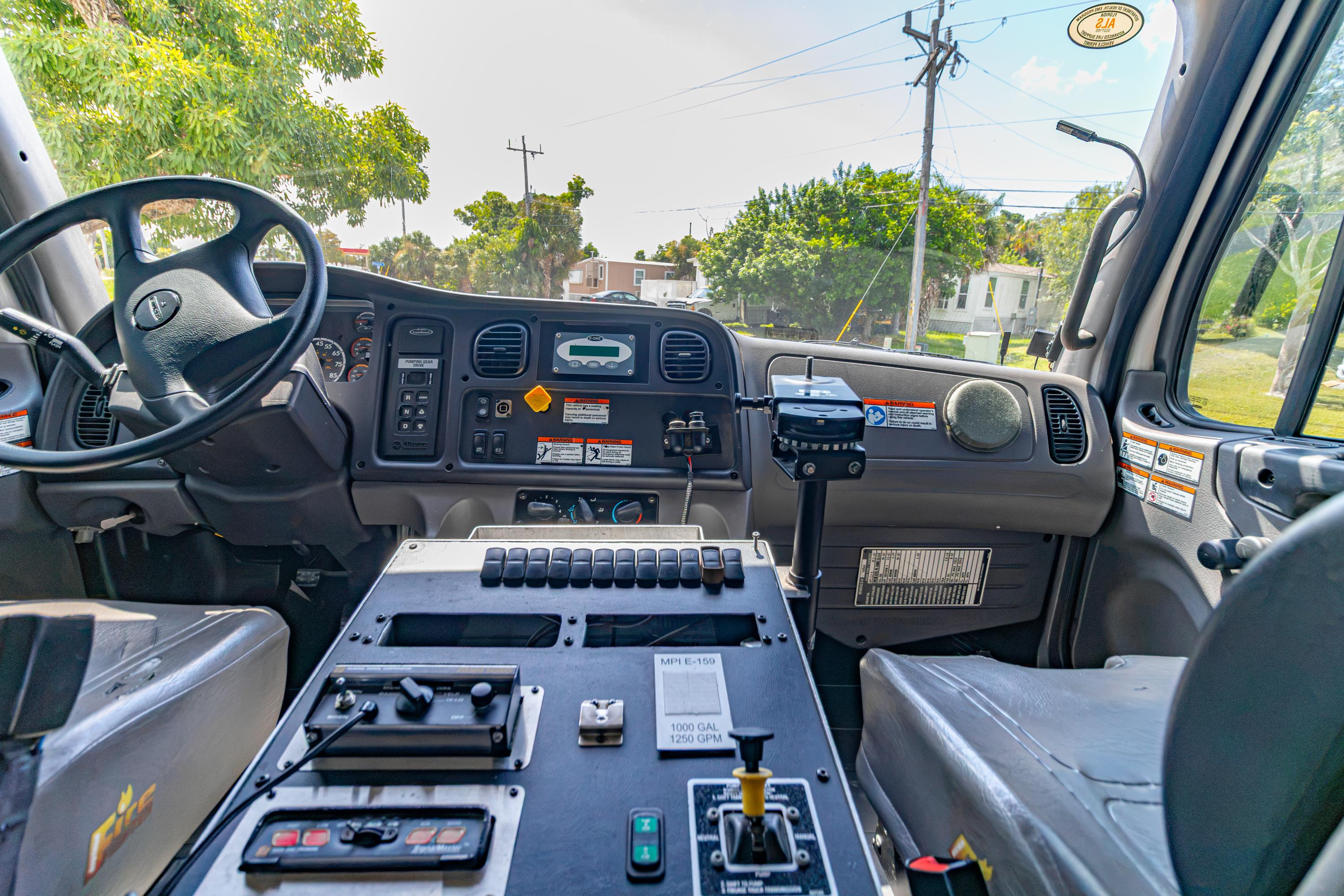 2017 E-One Freightliner Pumper - image 27