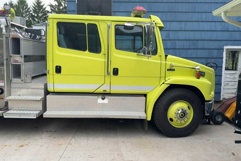 2002 Freightliner Pumper — photo 3