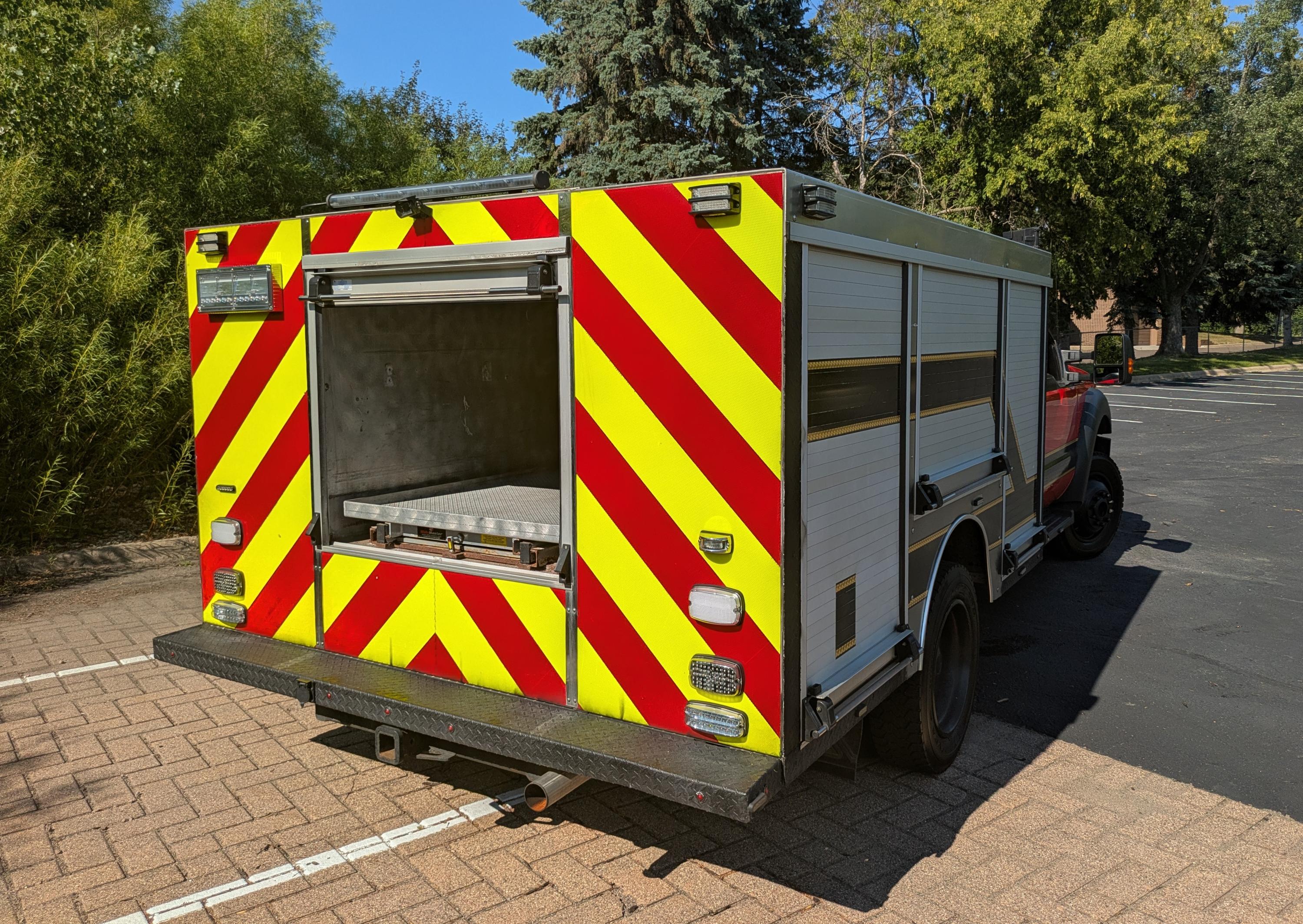 2016 Ford 4x4 Light Rescue - image 11