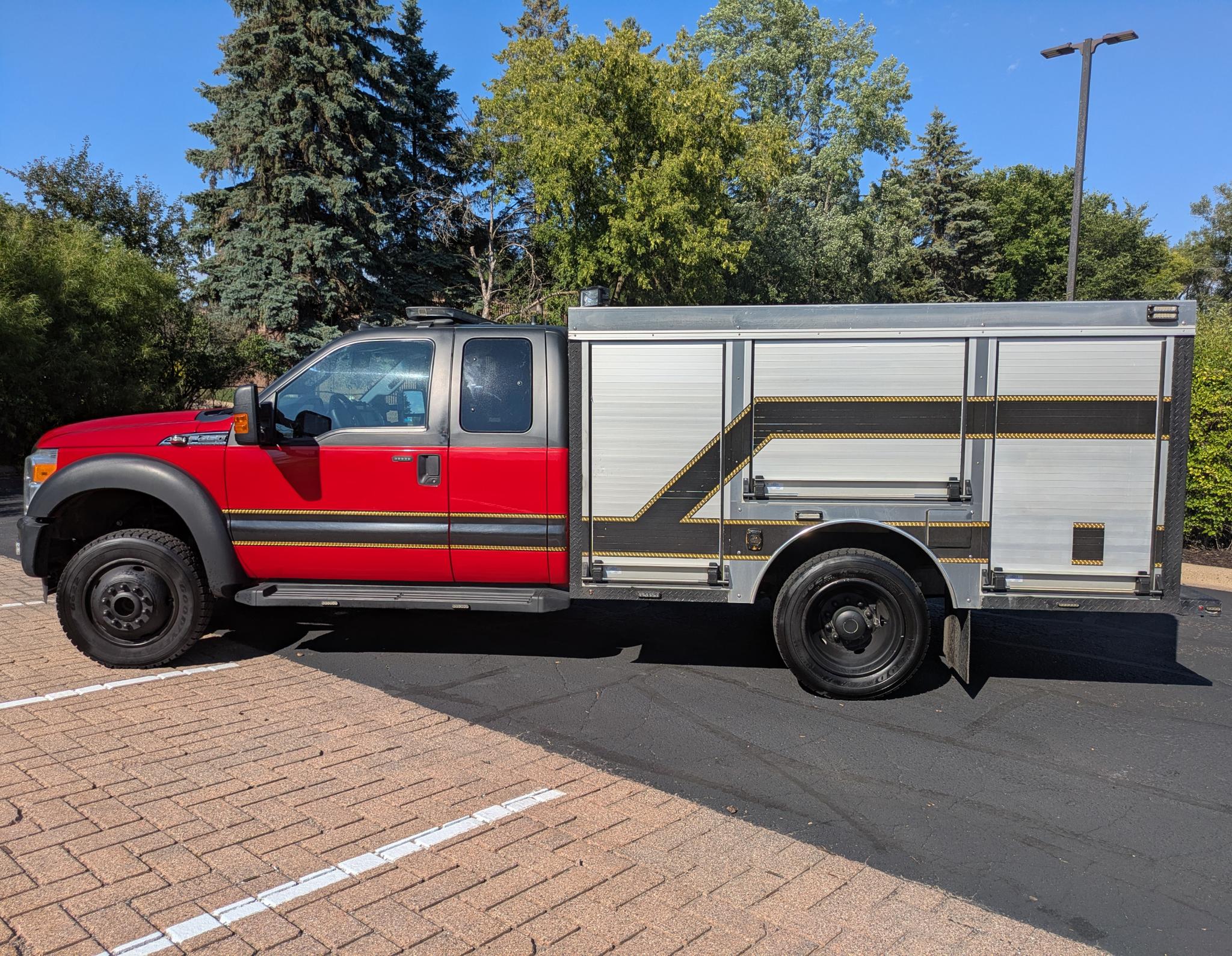 2016 Ford 4x4 Light Rescue - image 3