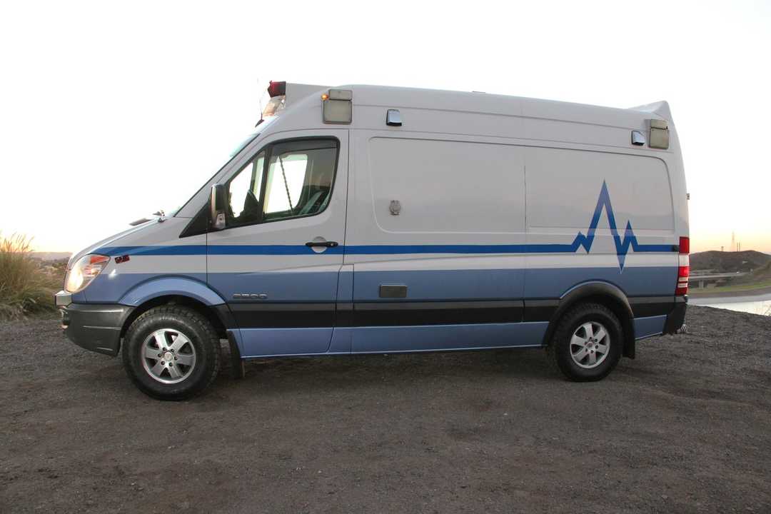 2009 Dodge Mercedes Type II Ambulance