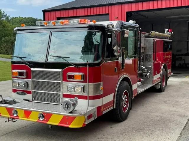 1992 Pierce Pumper - image 1