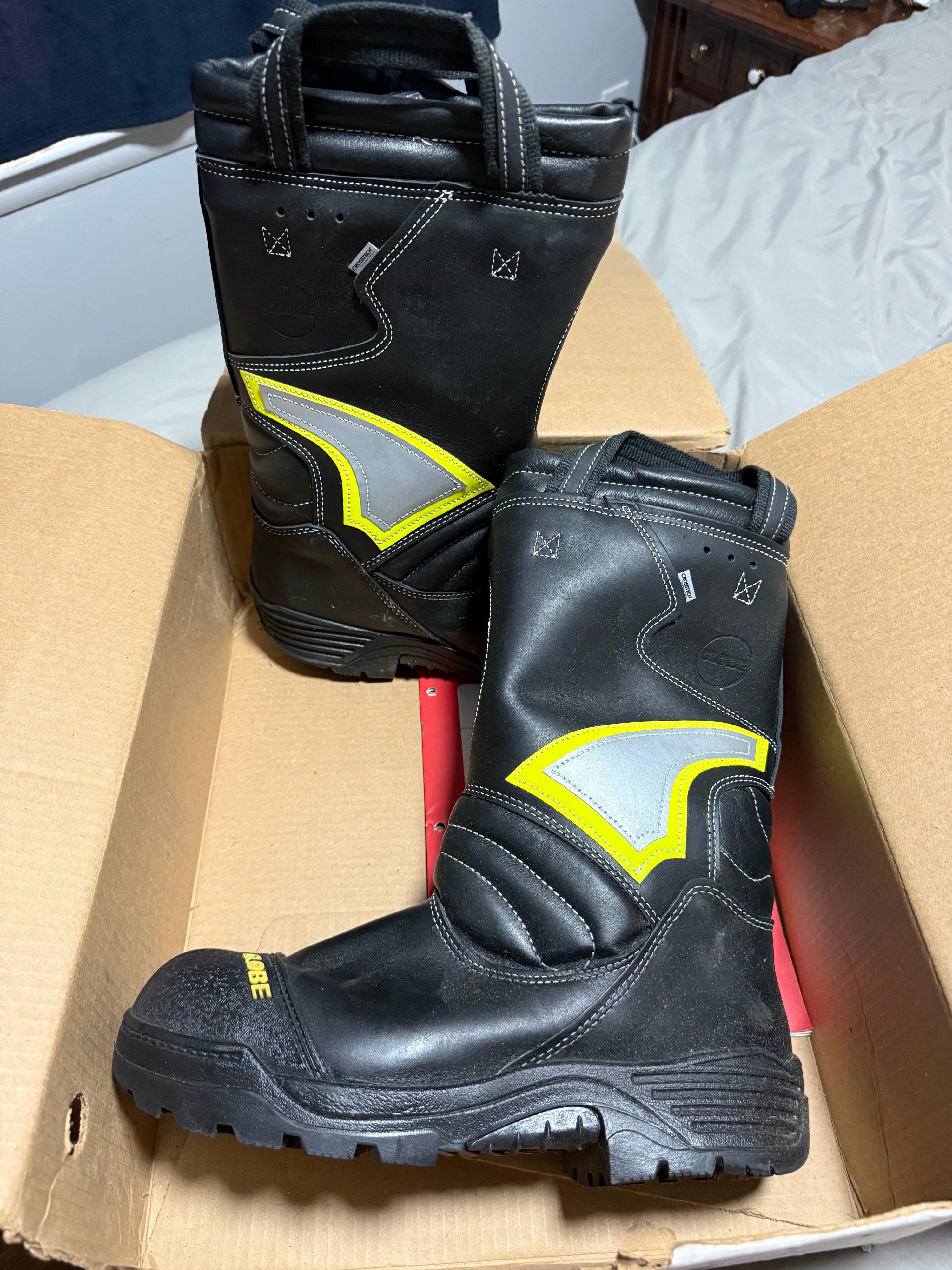 Arctic Grip Globe Leather Fire Boots Globe Men's 14” Structural