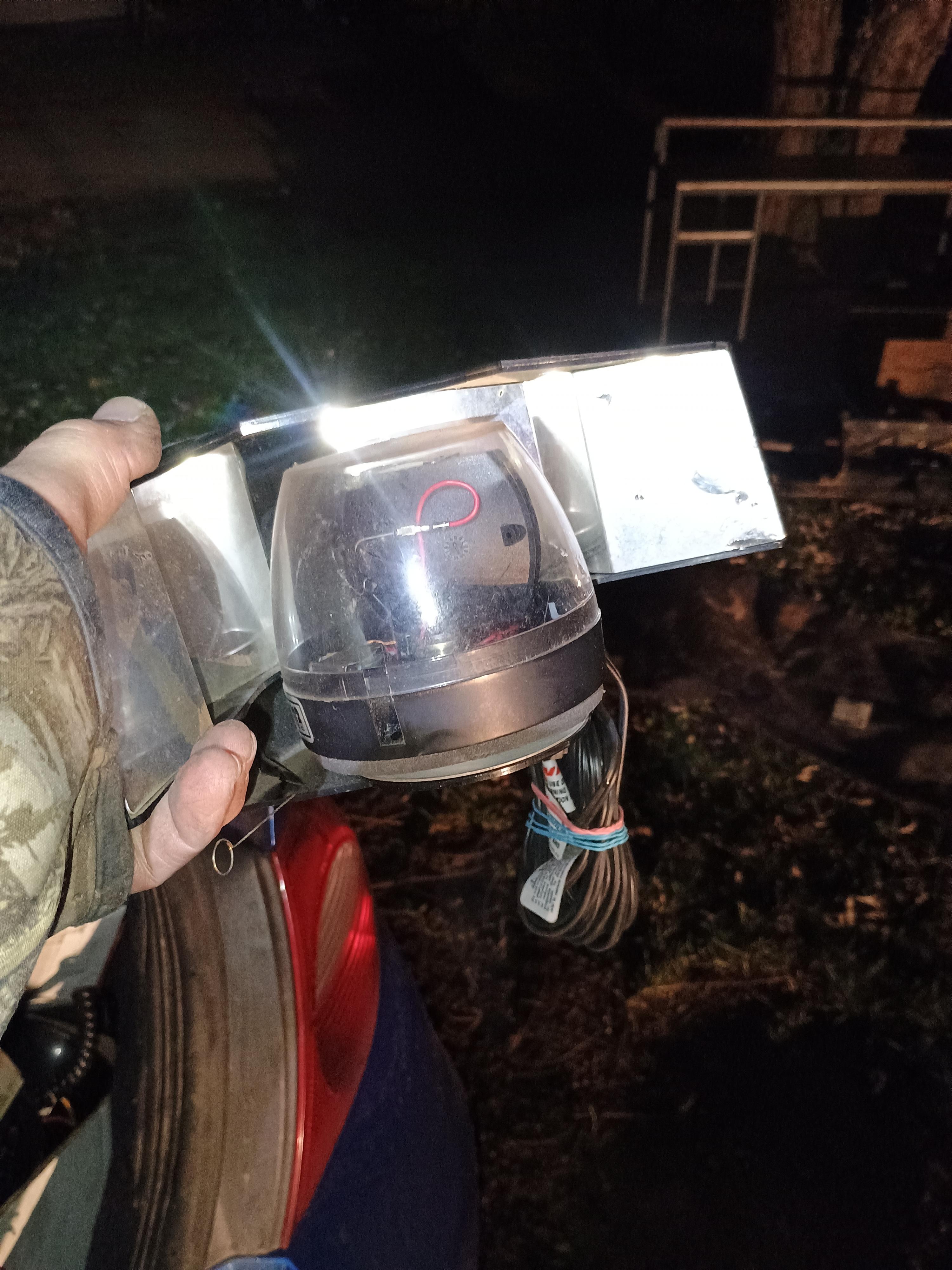Sirens, lights, PA systems and ev equipment - image 6