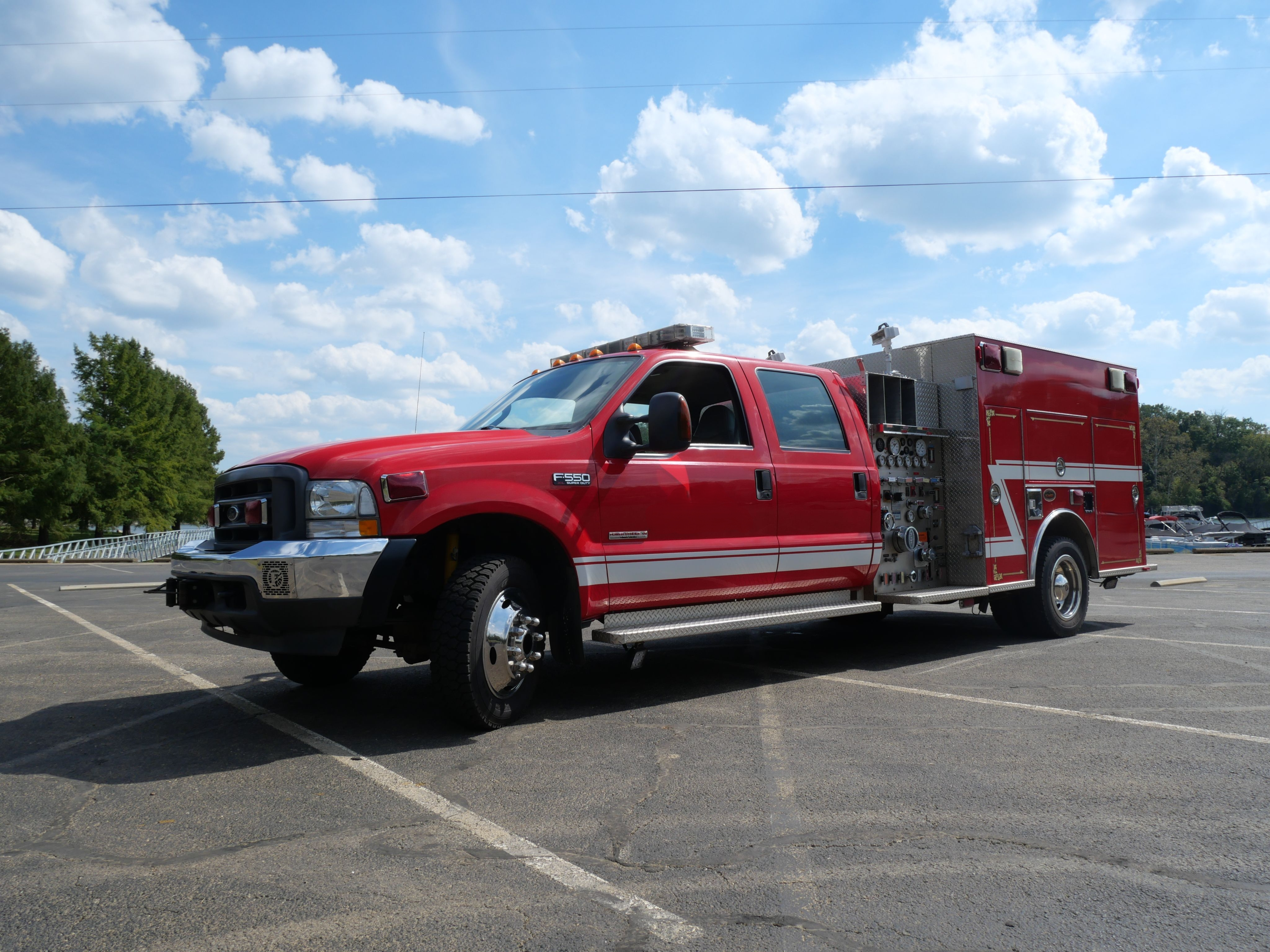 2004 KME Ford Mini Pumper - image 2