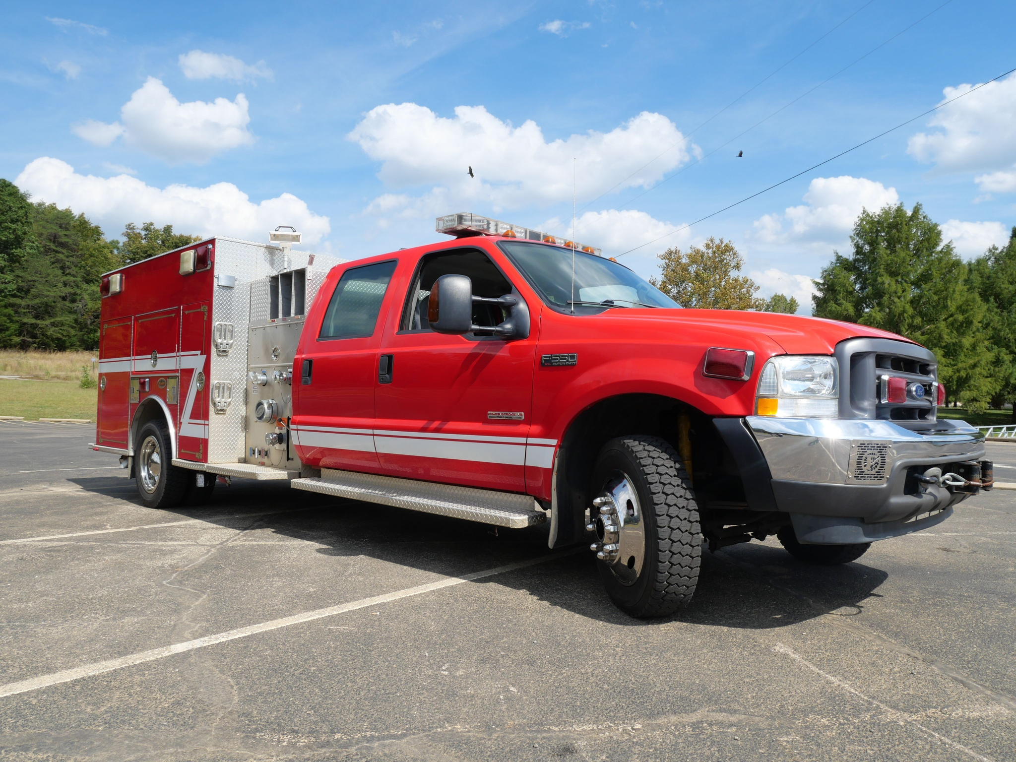 2004 KME Ford Mini Pumper - image 4