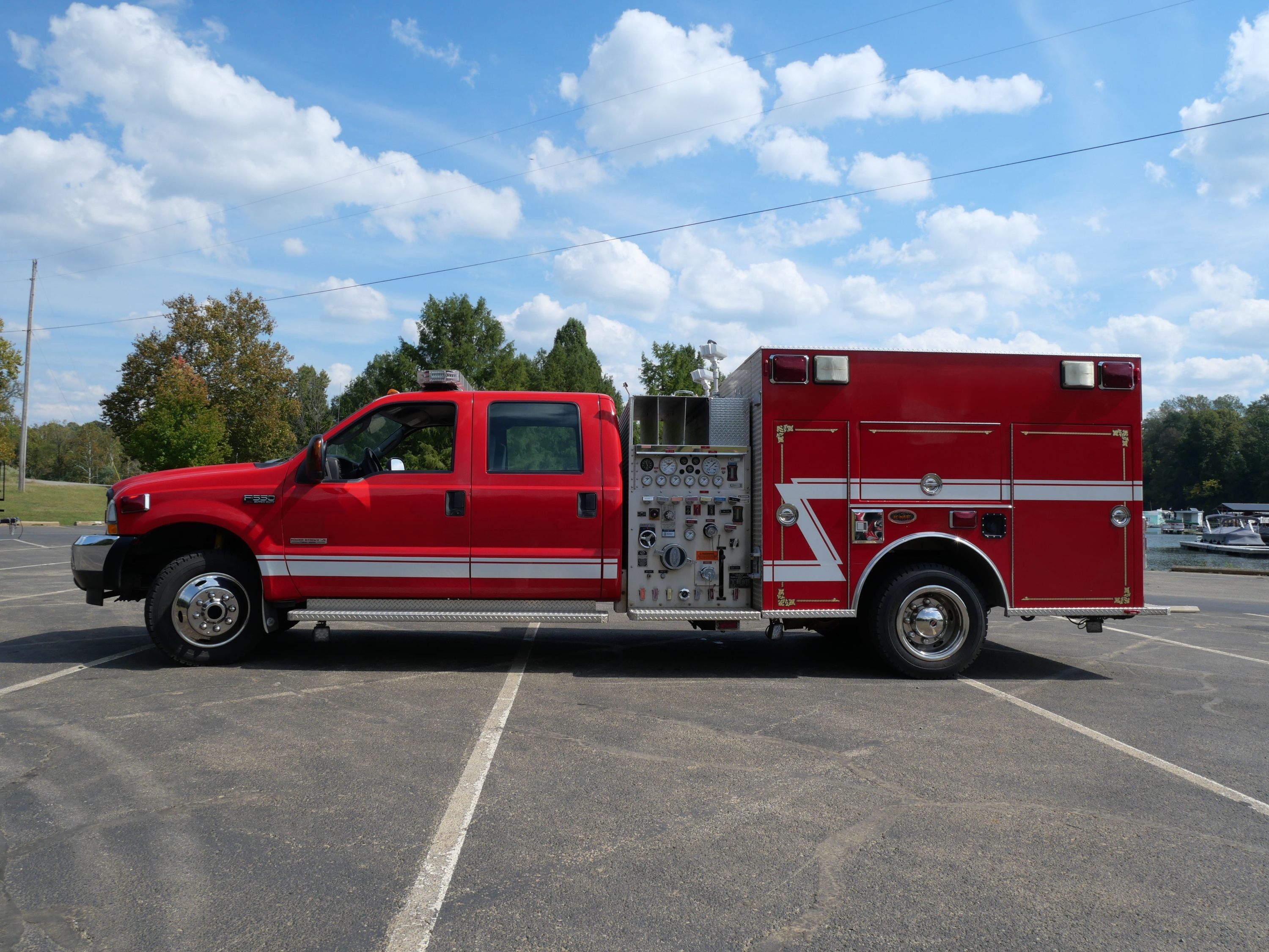 2004 KME Ford Mini Pumper - image 10