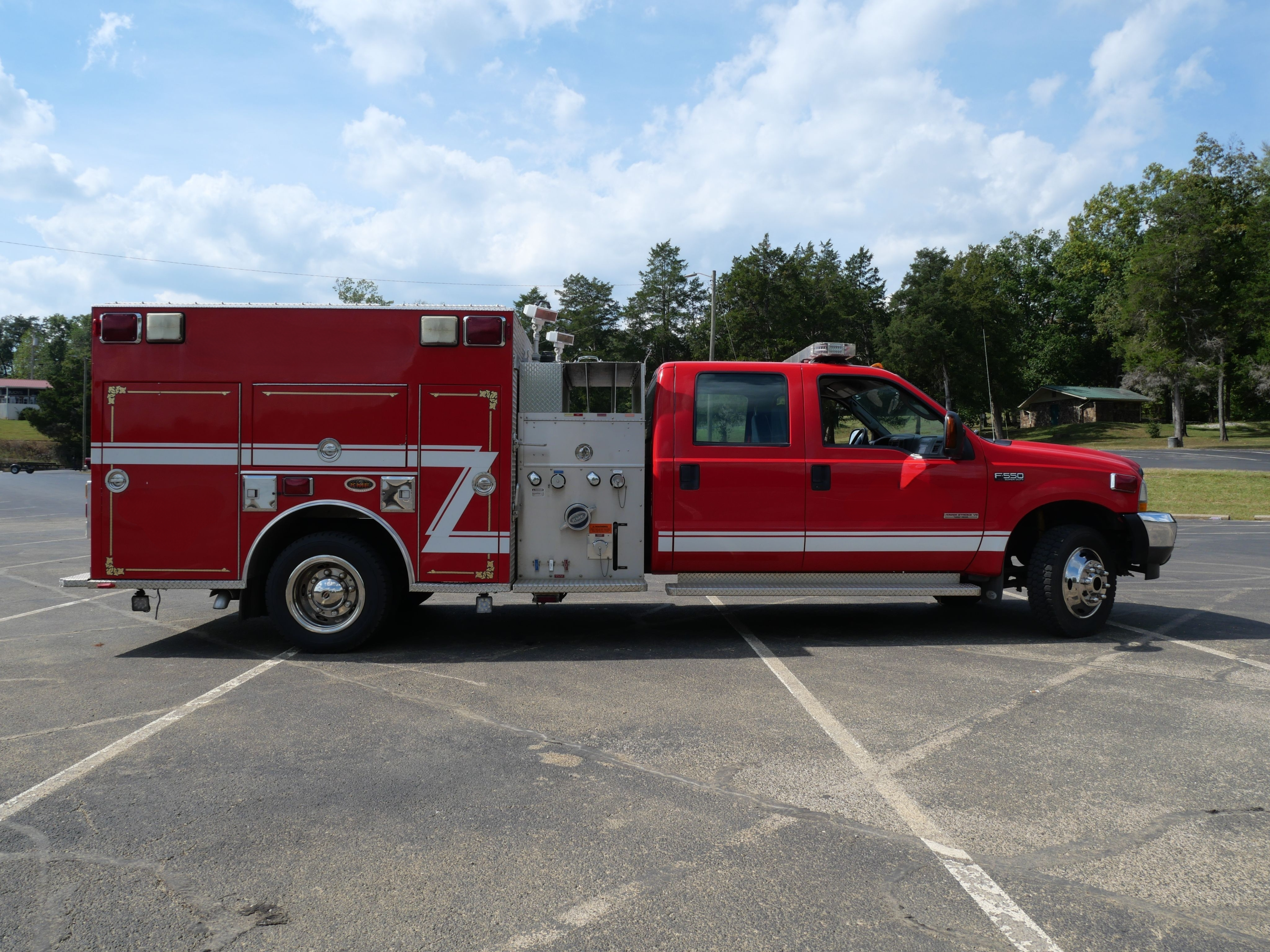 2004 KME Ford Mini Pumper - image 11