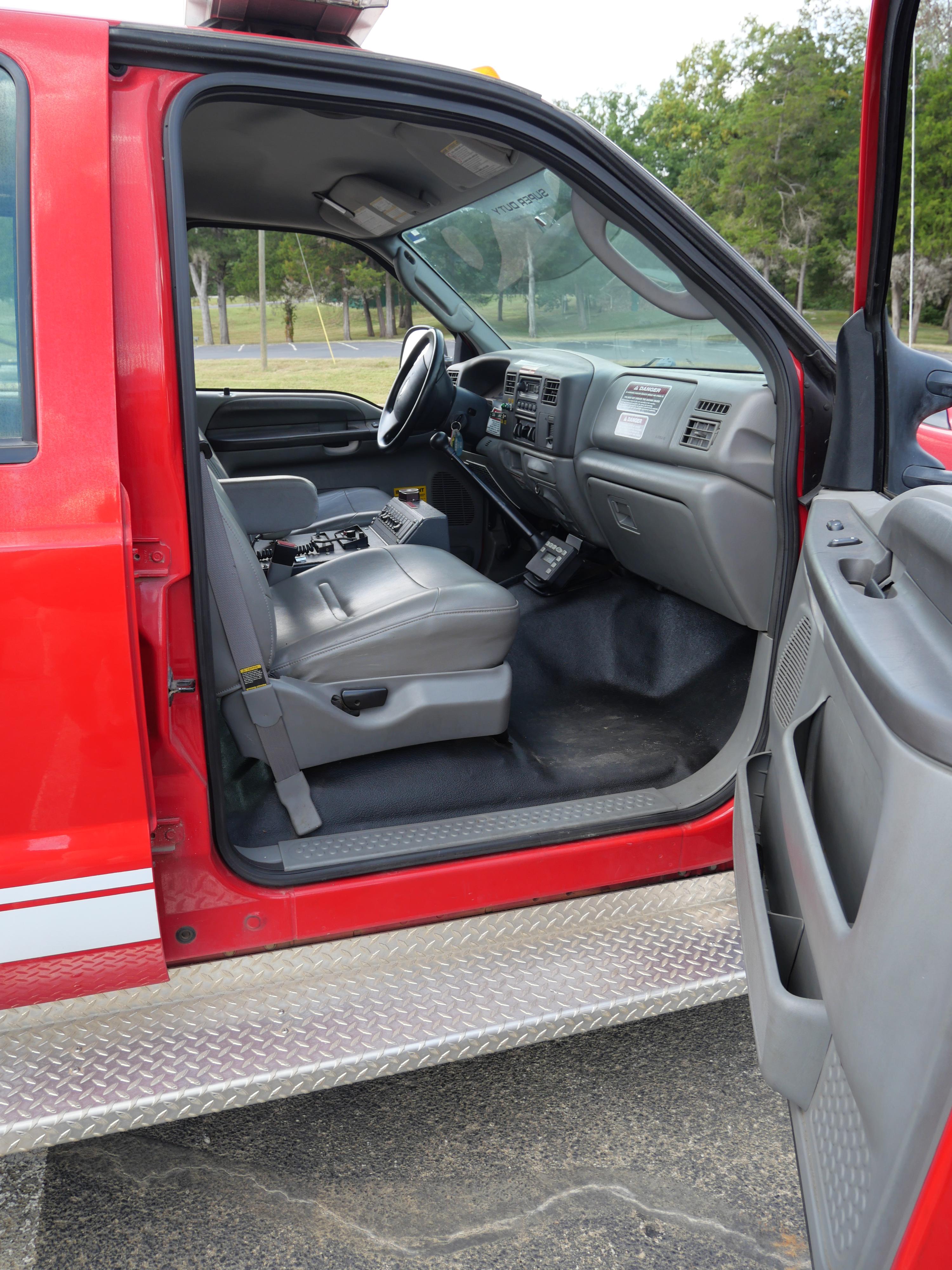 2004 KME Ford Mini Pumper - image 23