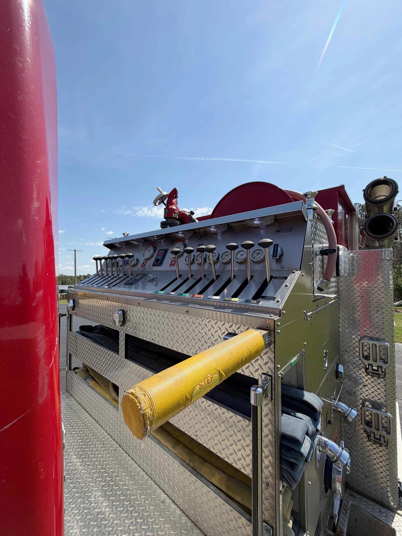 2003 KME International Pumper - image 14