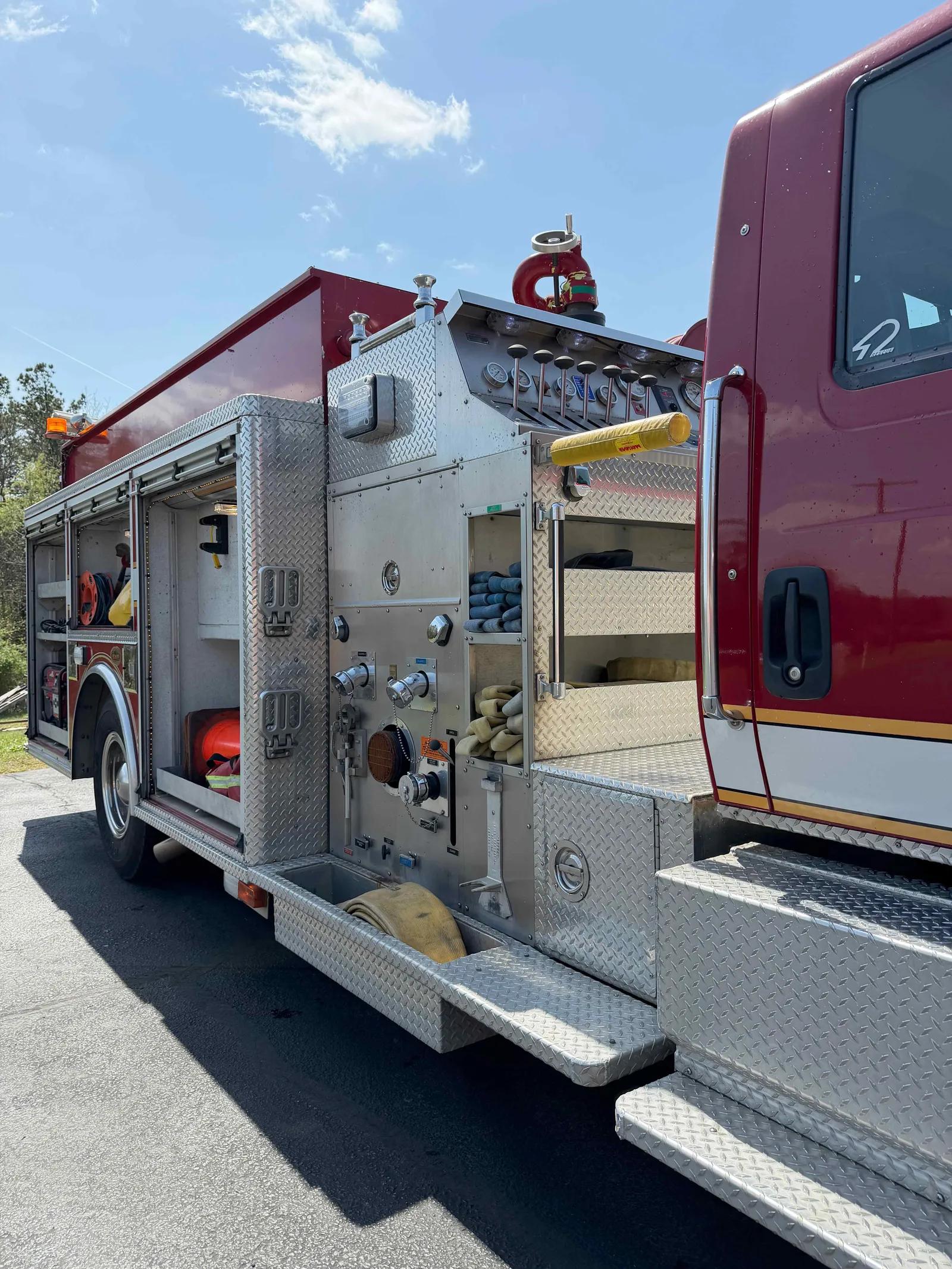 2003 KME International Pumper - image 4