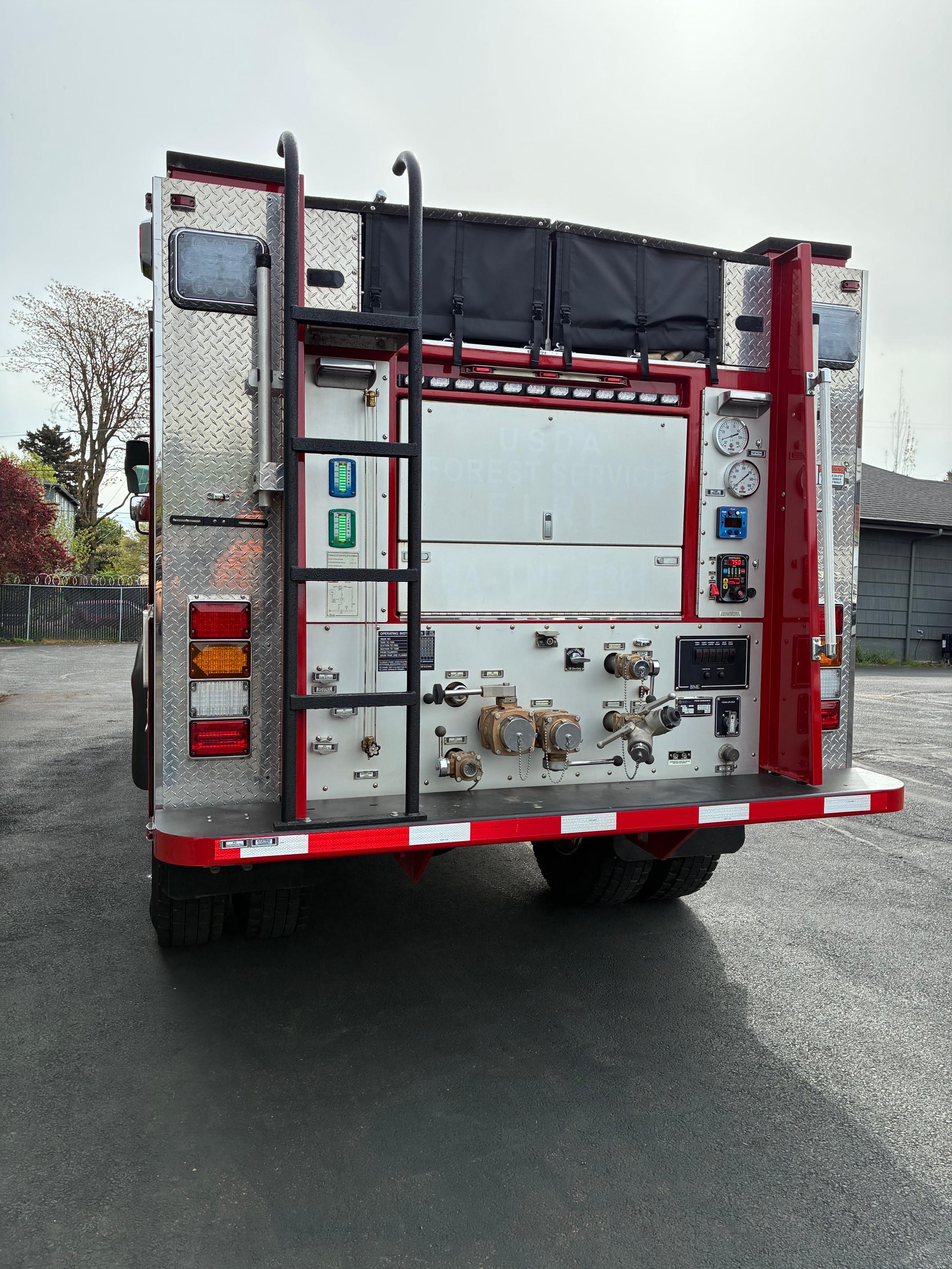 2019 Freightliner 4x4 Wildland Unit - image 13
