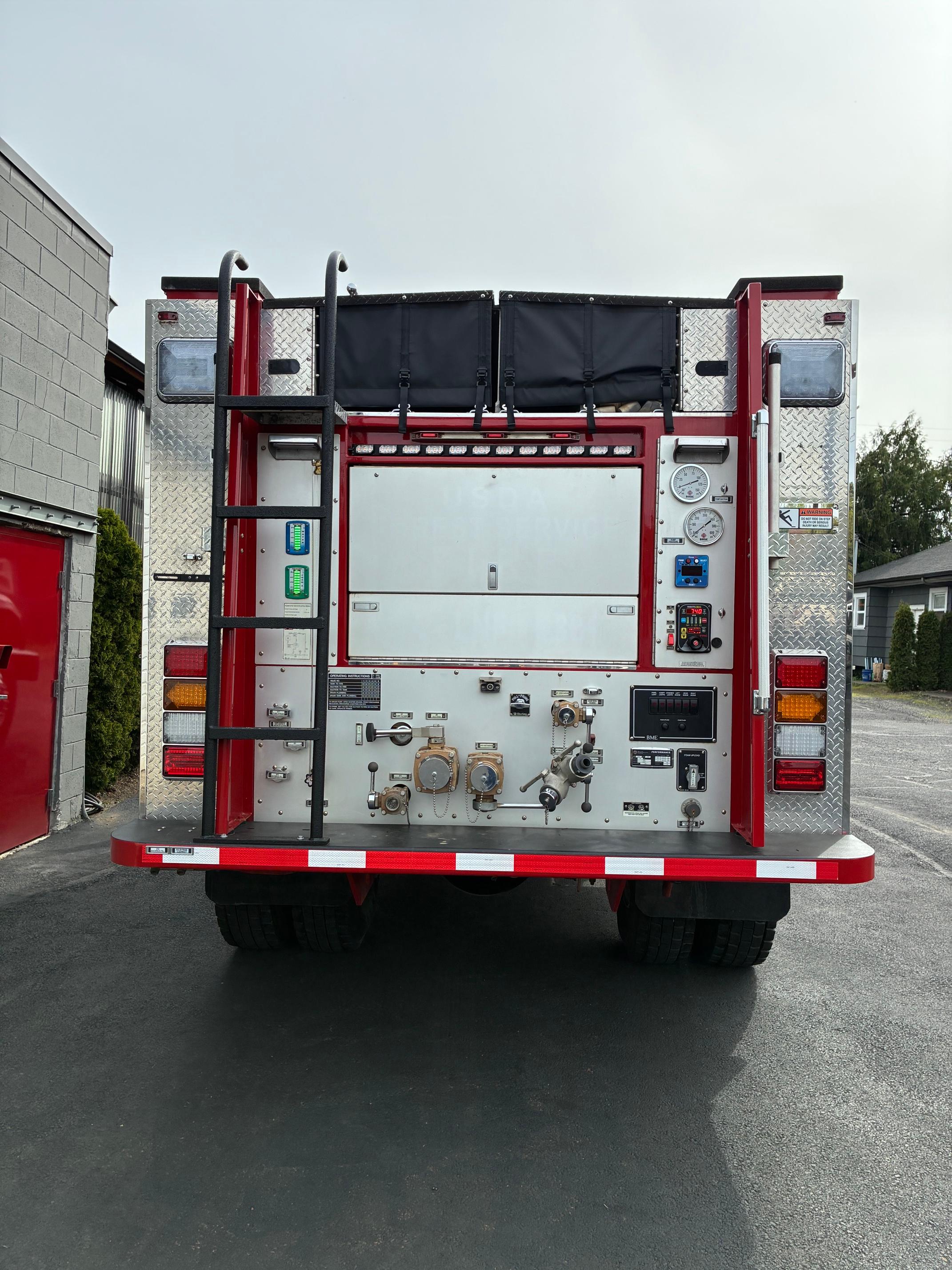 2019 Freightliner 4x4 Wildland Unit - image 8