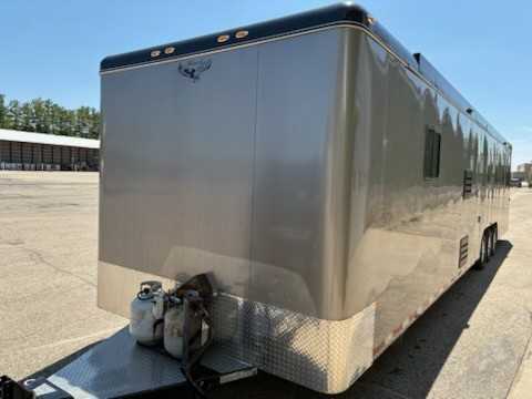 2019 36' Command Trailer — photo 6