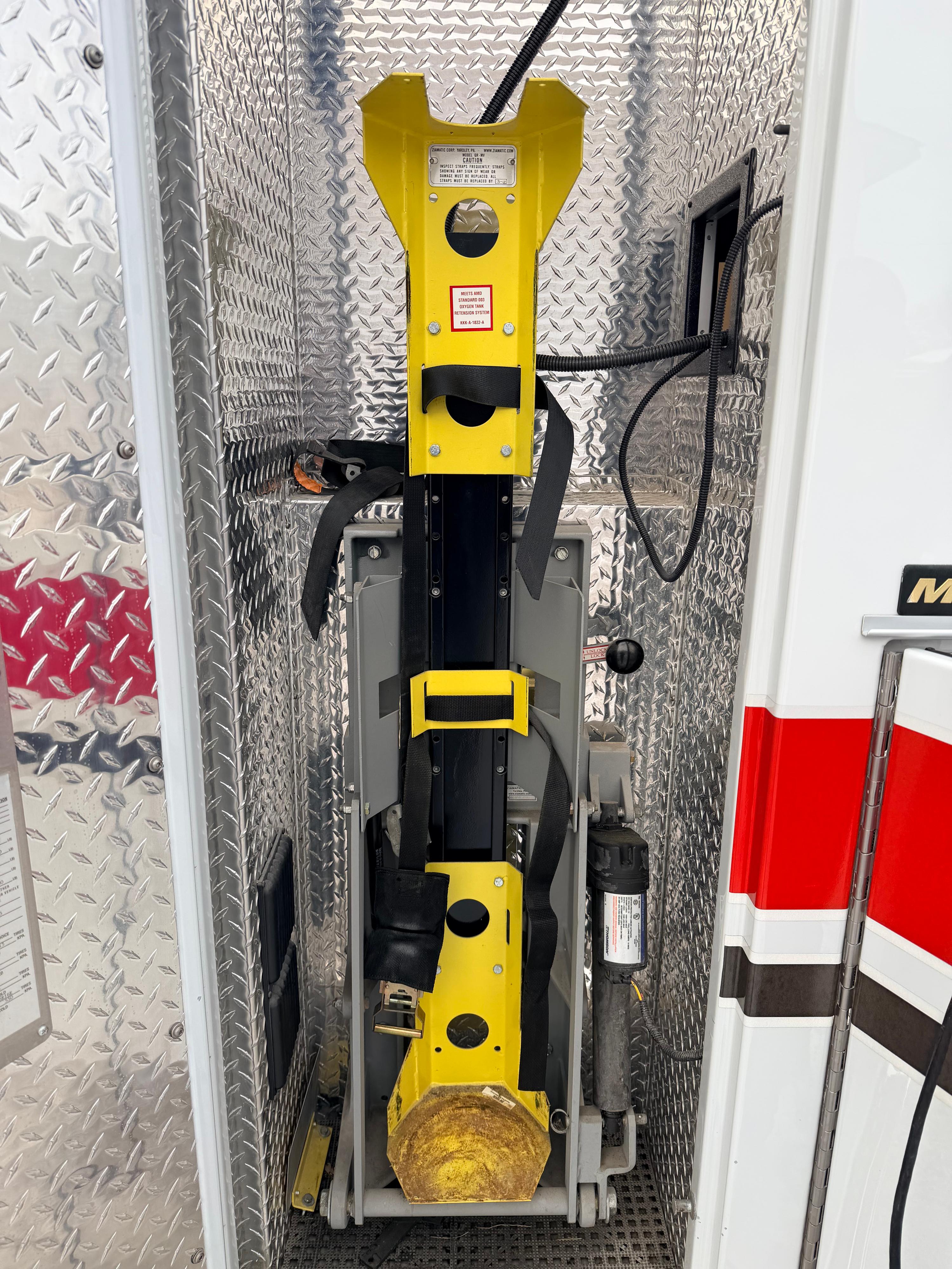2009 MedTec Ford Type III Ambulance - image 18