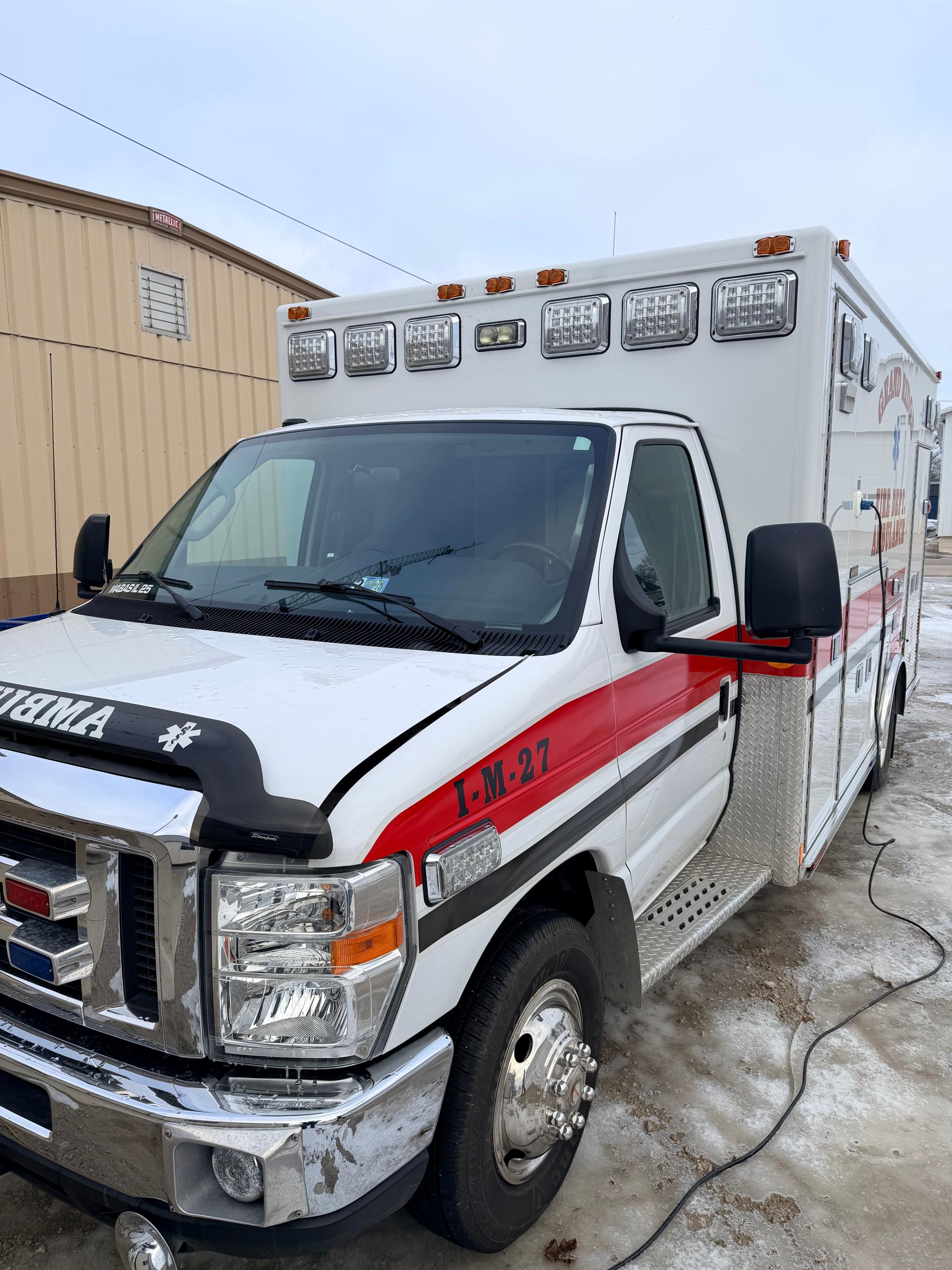 2009 MedTec Ford Type III Ambulance - image 2