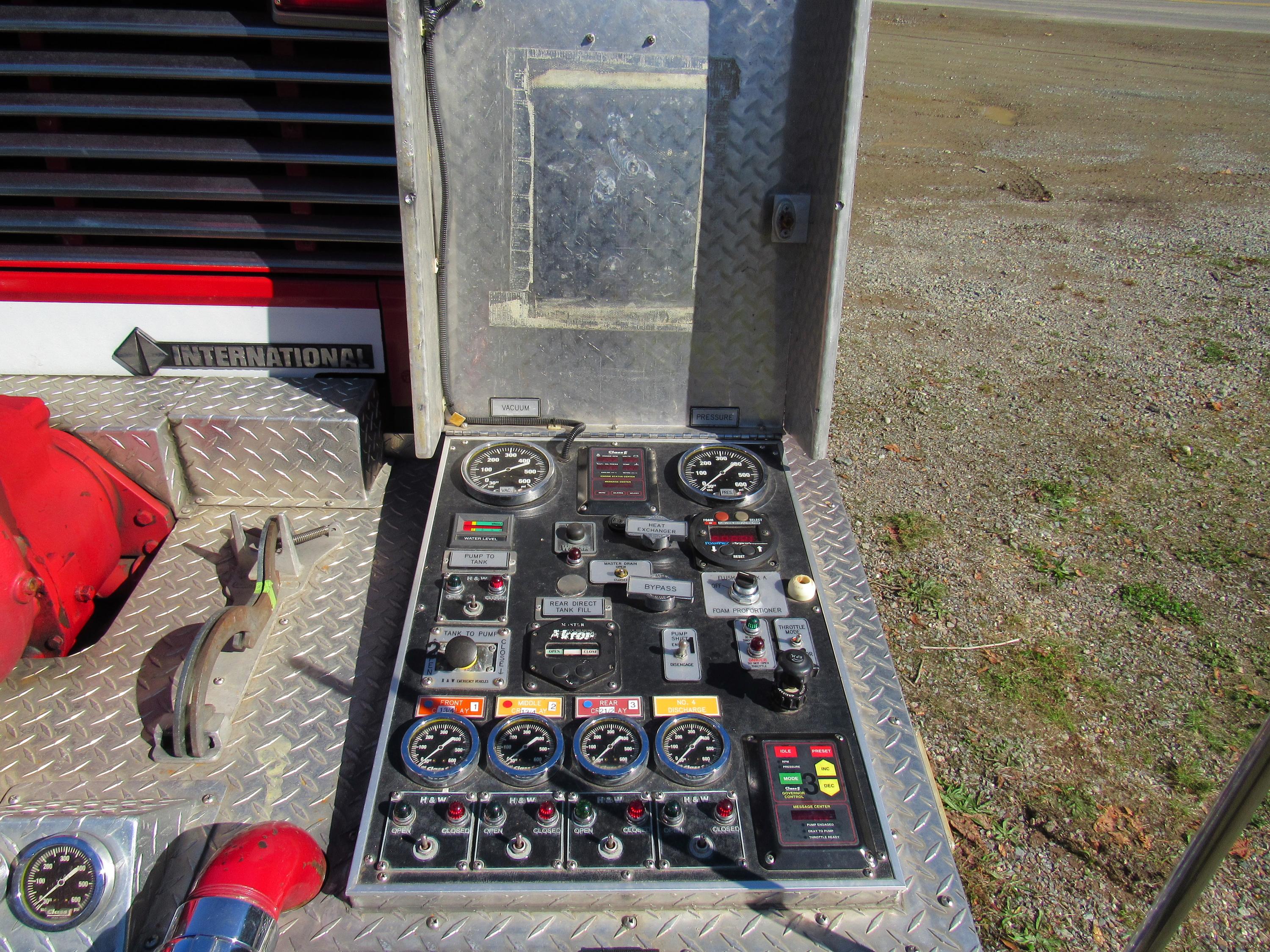 1997 International 4900 Pumper - image 13