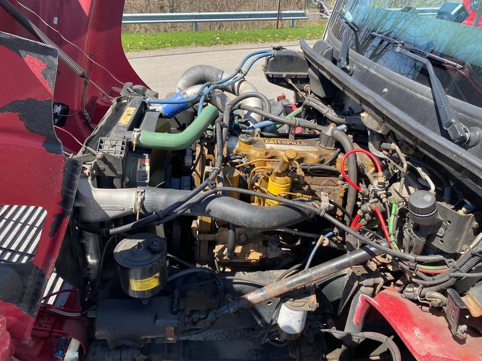 2000 Freightliner FL80, 4 Guys Rescue - image 11