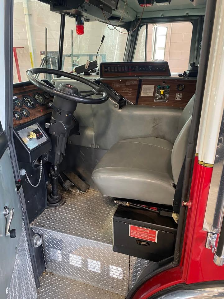 1996 Sutphen Deluge Pumper - image 7