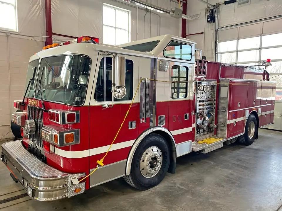 1996 Sutphen Deluge Custom Pumper 1750/830