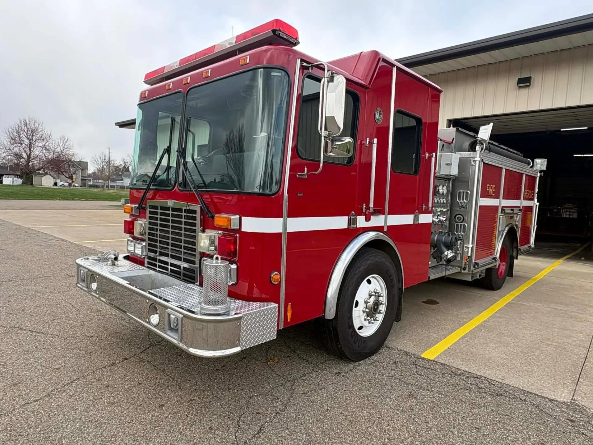 2004 HME 1871-SFO Pumper - image 1