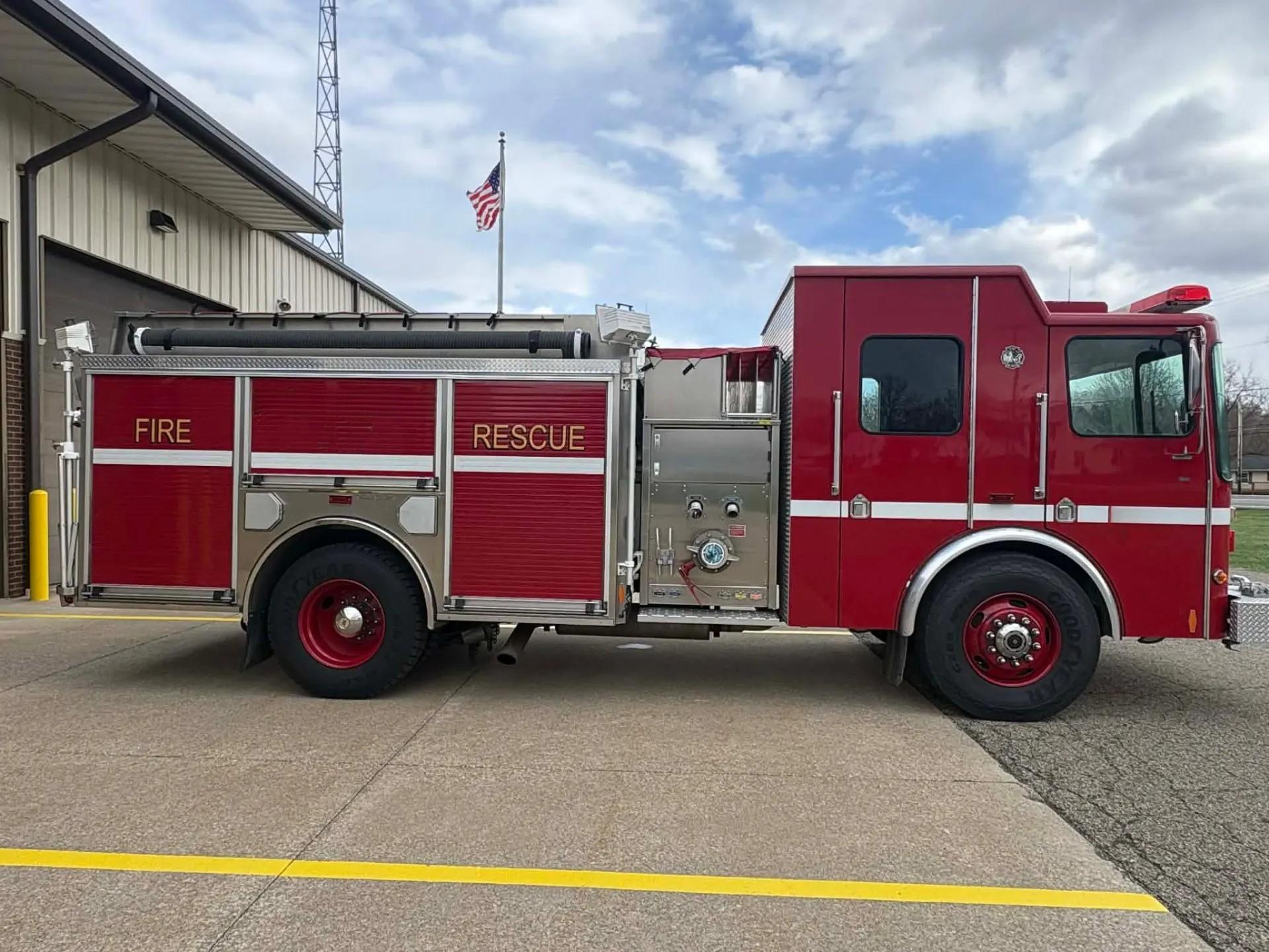 2004 HME 1871-SFO Pumper - image 3