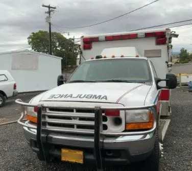 AMBULANCE For Sale – 2000 Ford F-350 Super Duty Ambulance