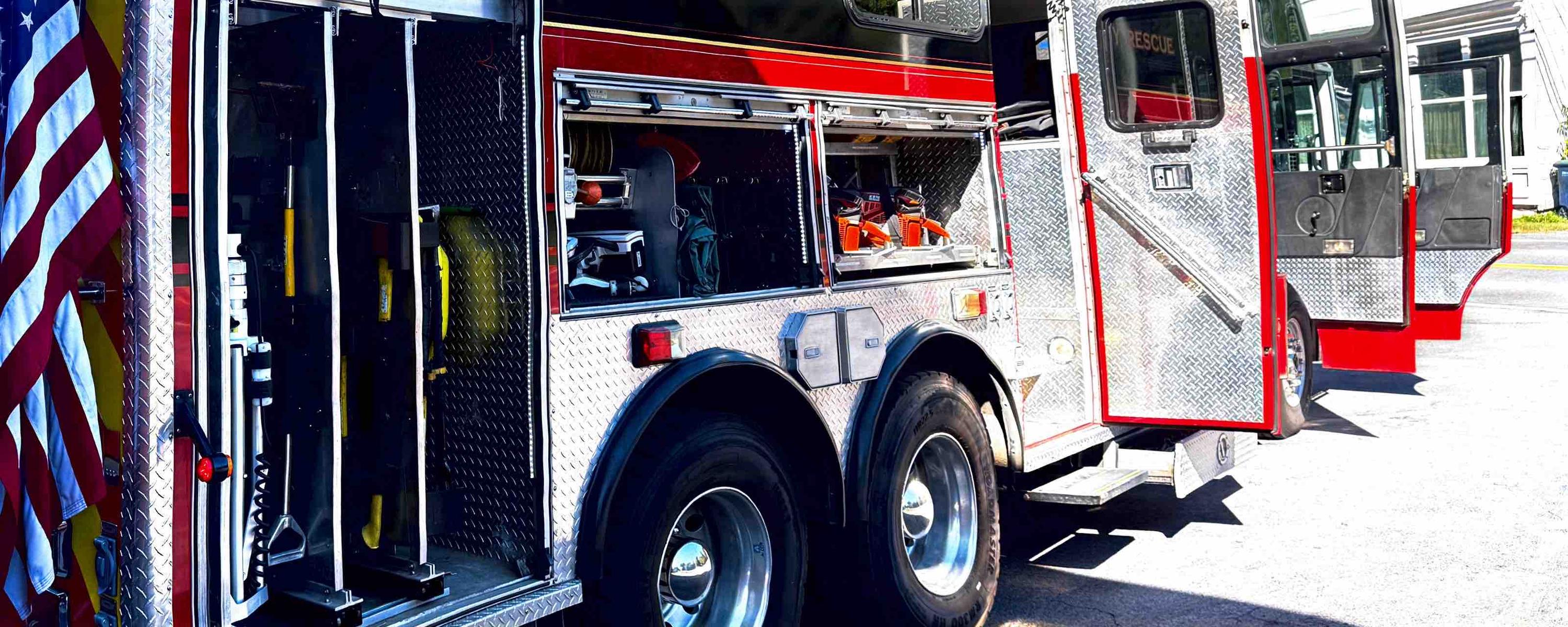 1999 Spartan Heavy Rescue - image 23