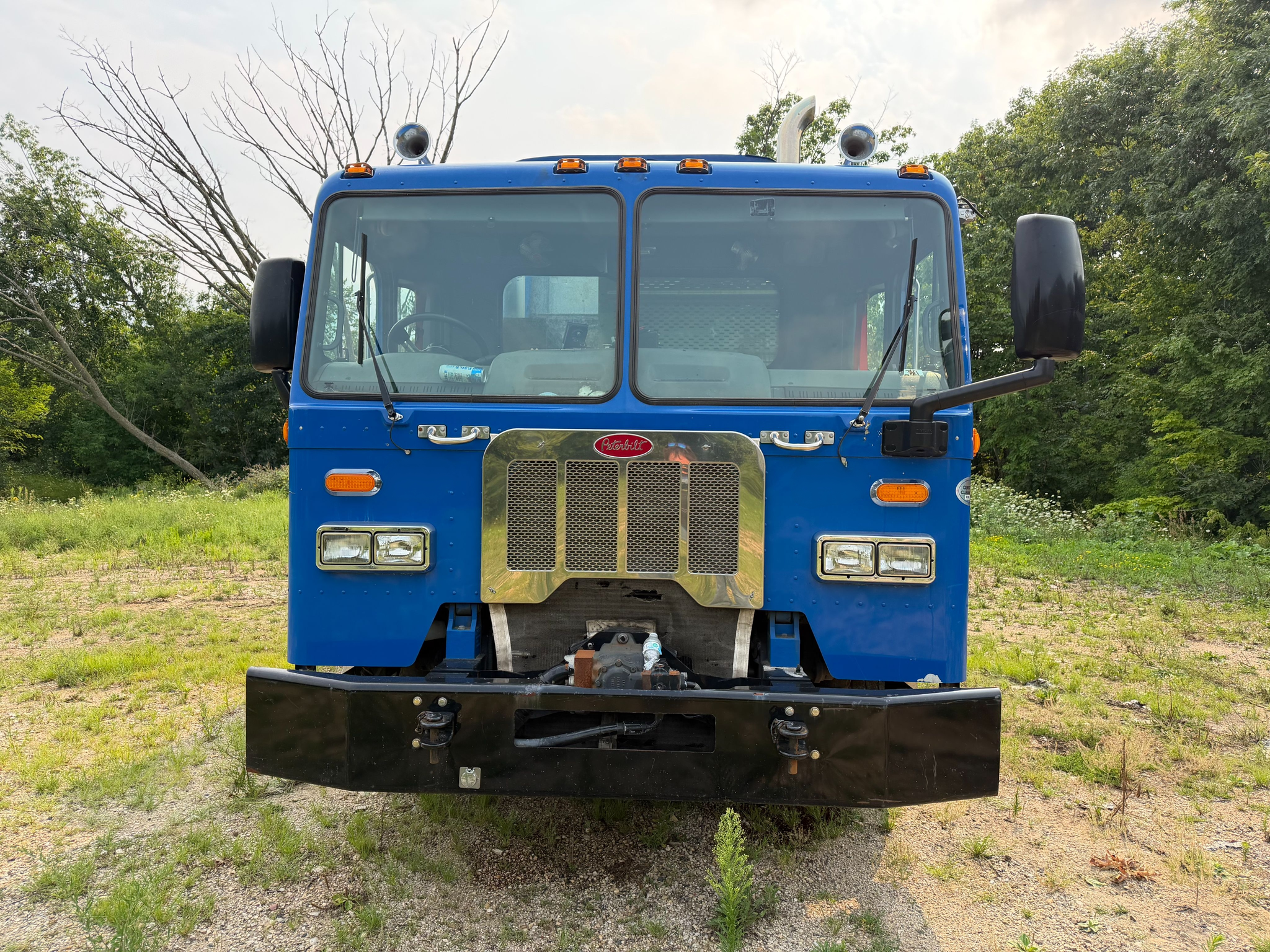 2015 Peterbilt Labrie Automated Side Loader - image 3