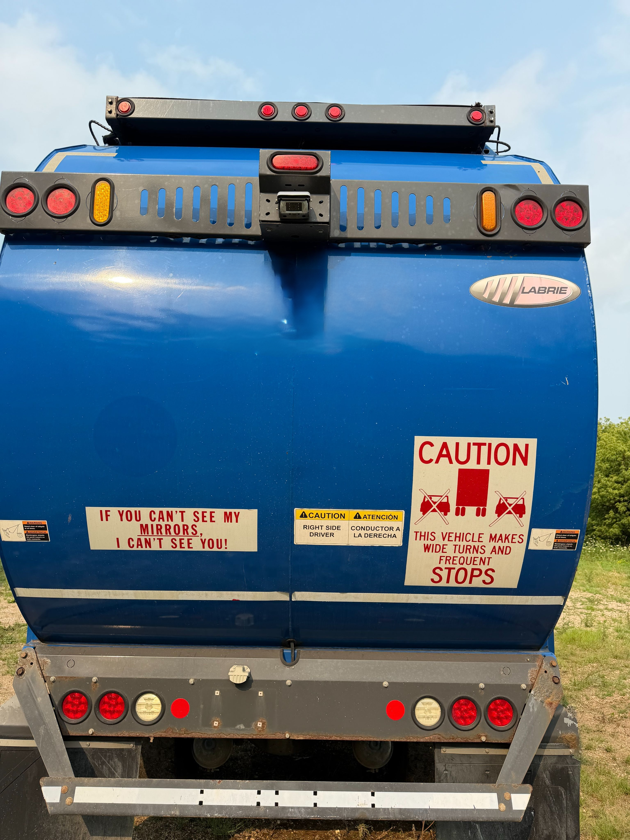 2015 Peterbilt Labrie Automated Side Loader - image 4