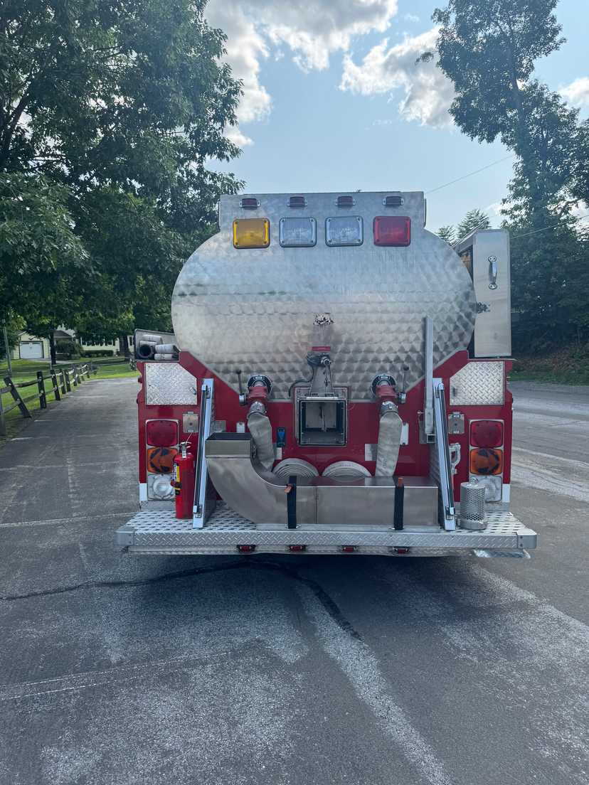 1996 New Lexington GMC Pumper Tanker — photo 4