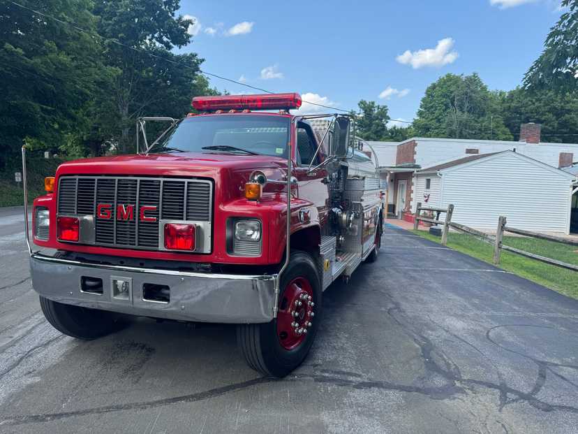 1996 New Lexington GMC Pumper Tanker — photo 2