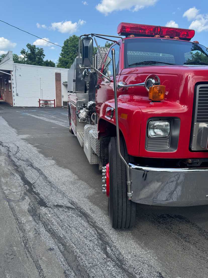 1996 New Lexington GMC Pumper Tanker — photo 7