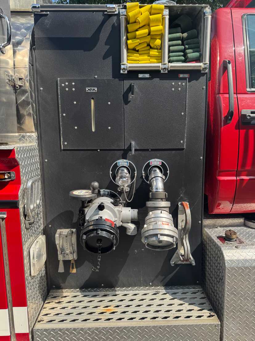 1996 New Lexington GMC Pumper Tanker — photo 6