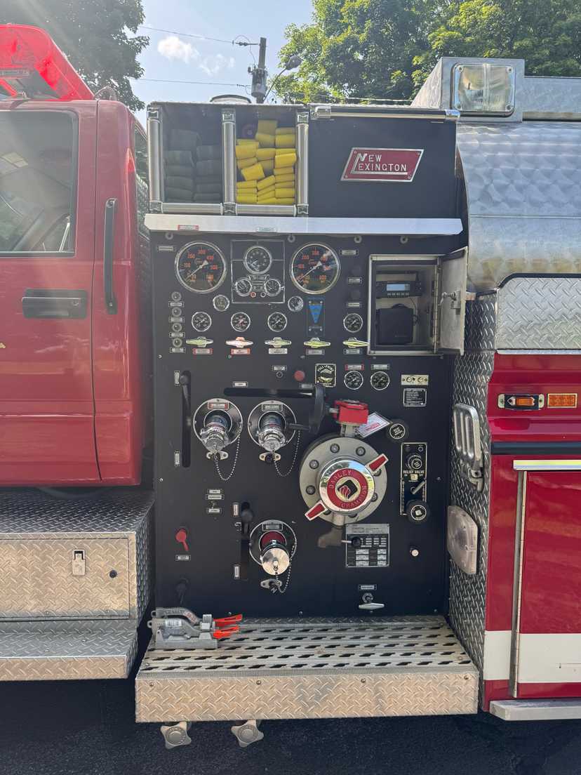1996 New Lexington GMC Pumper Tanker — photo 5