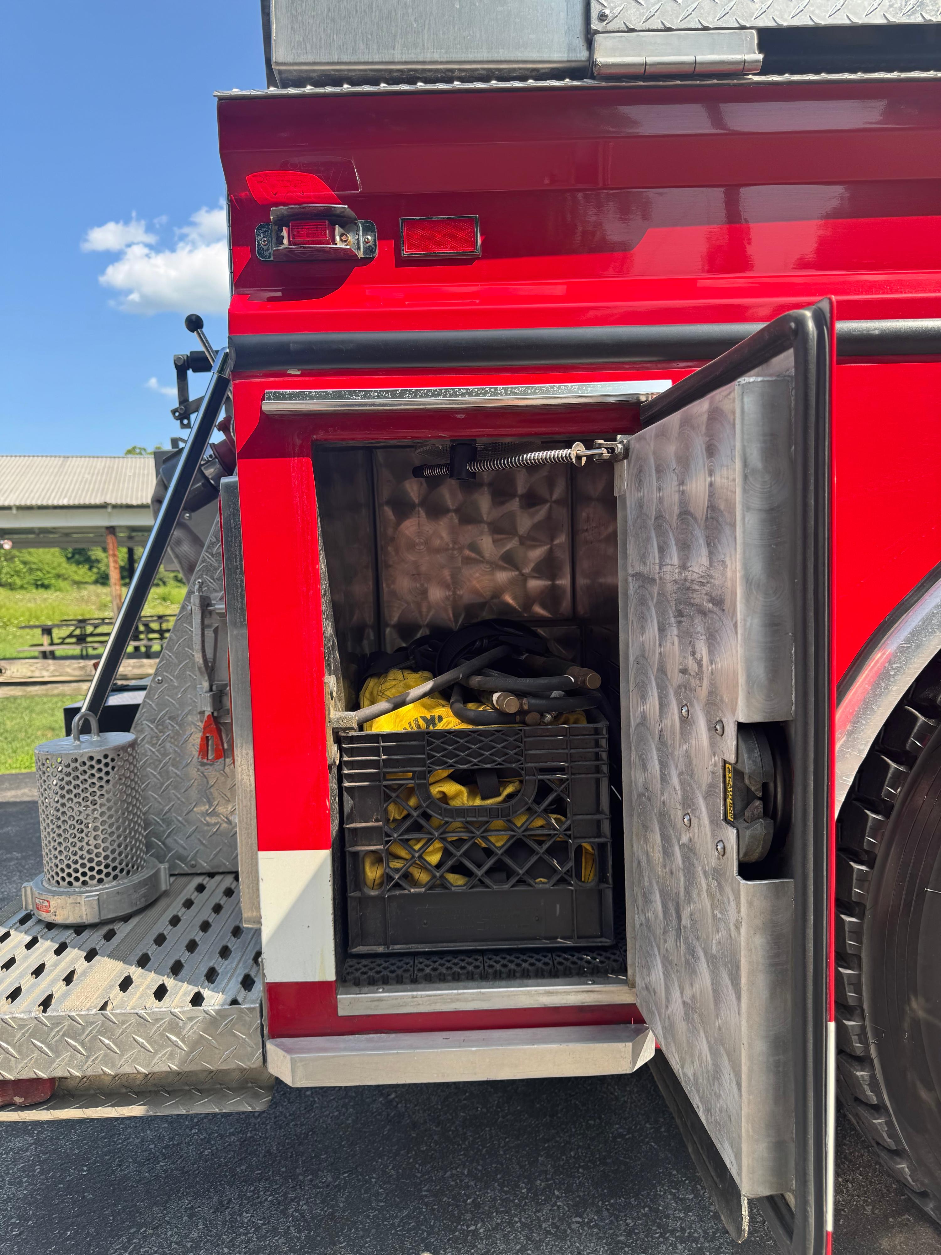 1996 New Lexington GMC Pumper Tanker - image 11