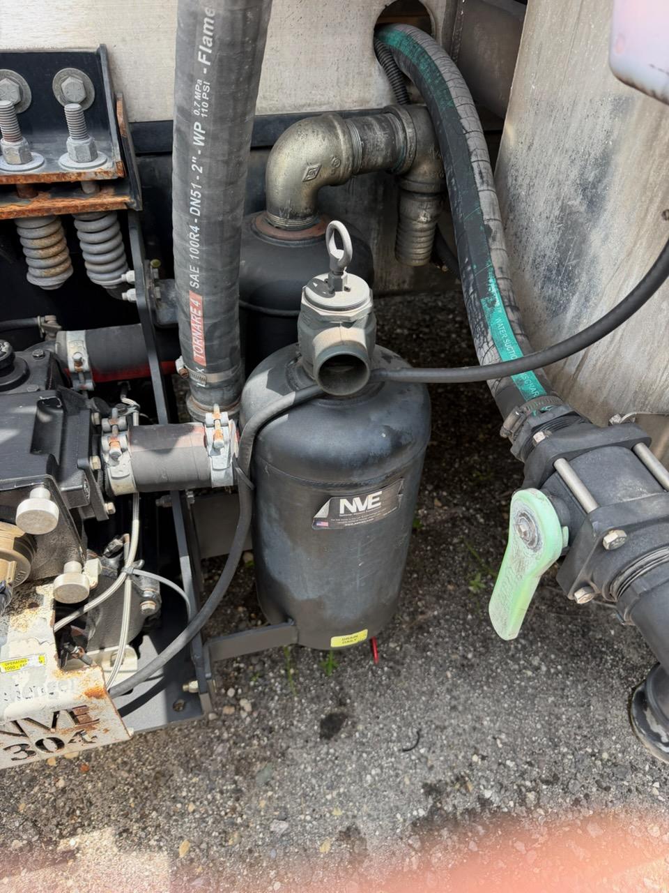 2017 Ford F-750 Septic - image 7