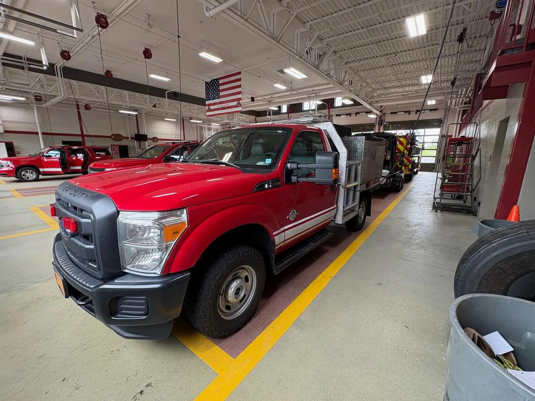 Like new diesel brush truck