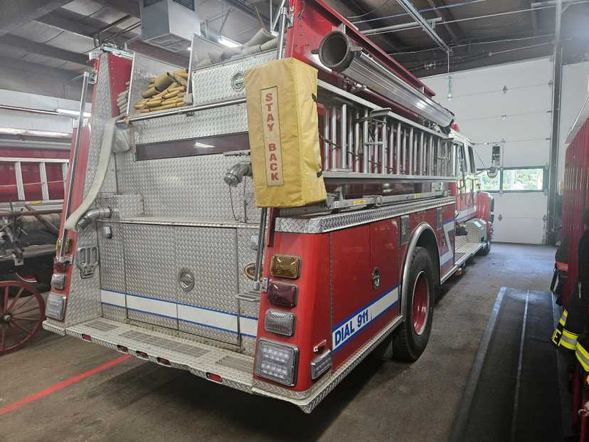 2000 International KME Pumper — photo 5