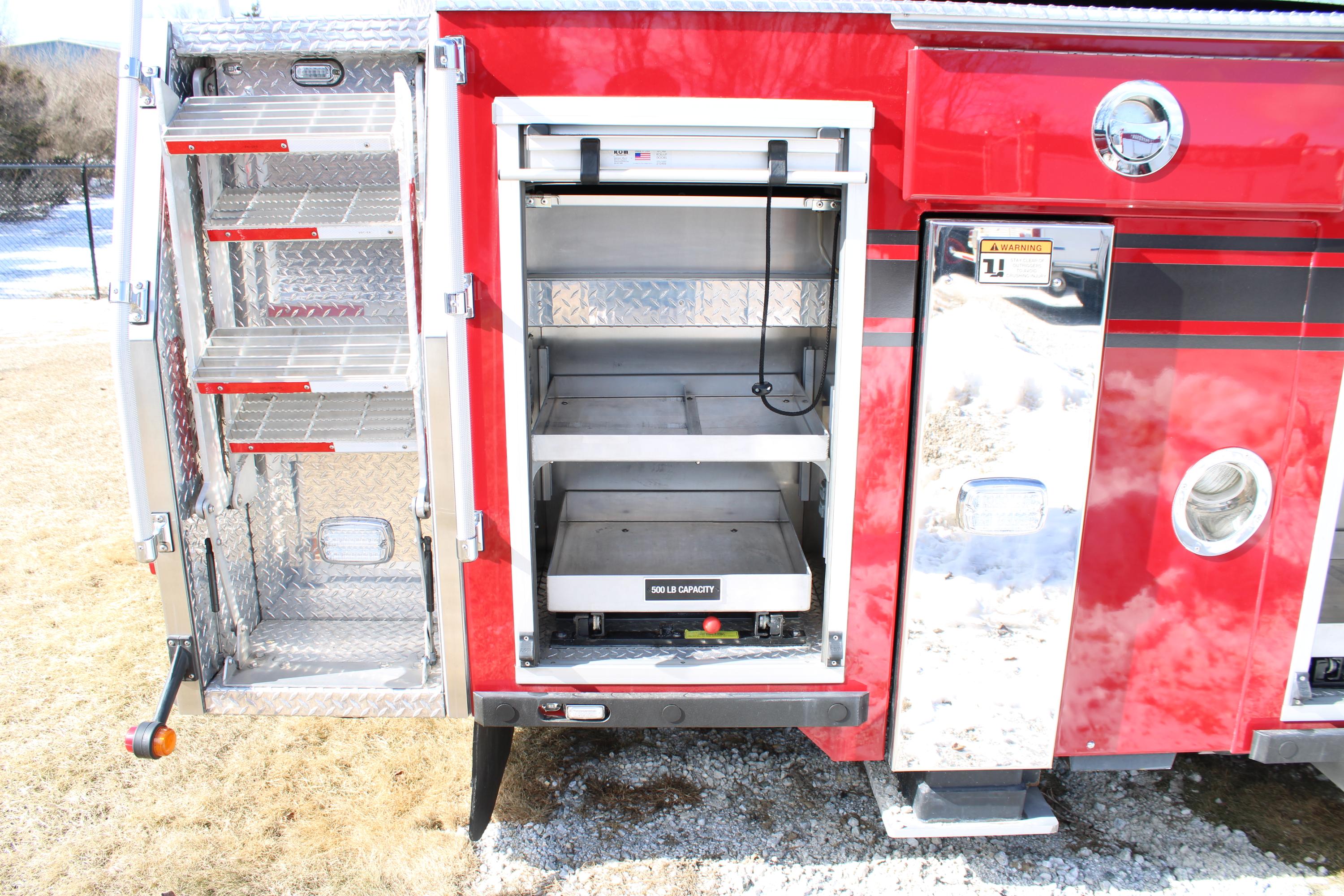 2015 Ferrara Igniter 100' Tower - image 13
