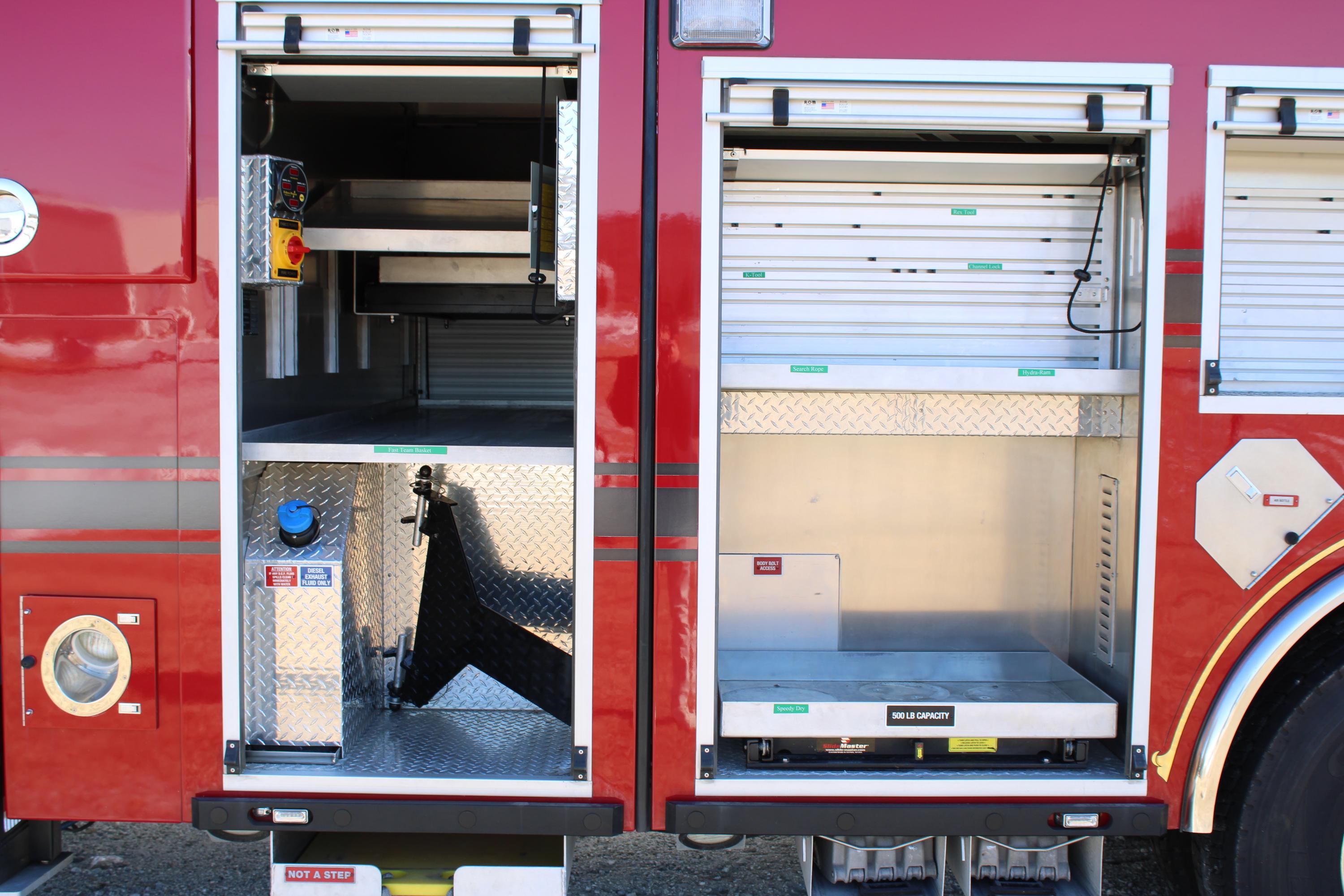 2015 Ferrara Igniter 100' Tower - image 24