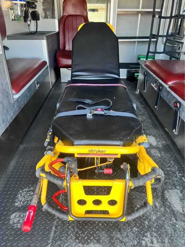 2015 Ford E450 Type III Ambulance - image 10