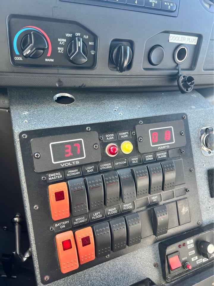 2015 Ford E450 Type III Ambulance - image 11
