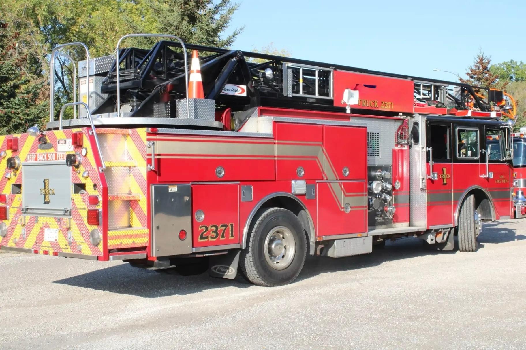 1990 Pierce Quint 75' Quint - image 3
