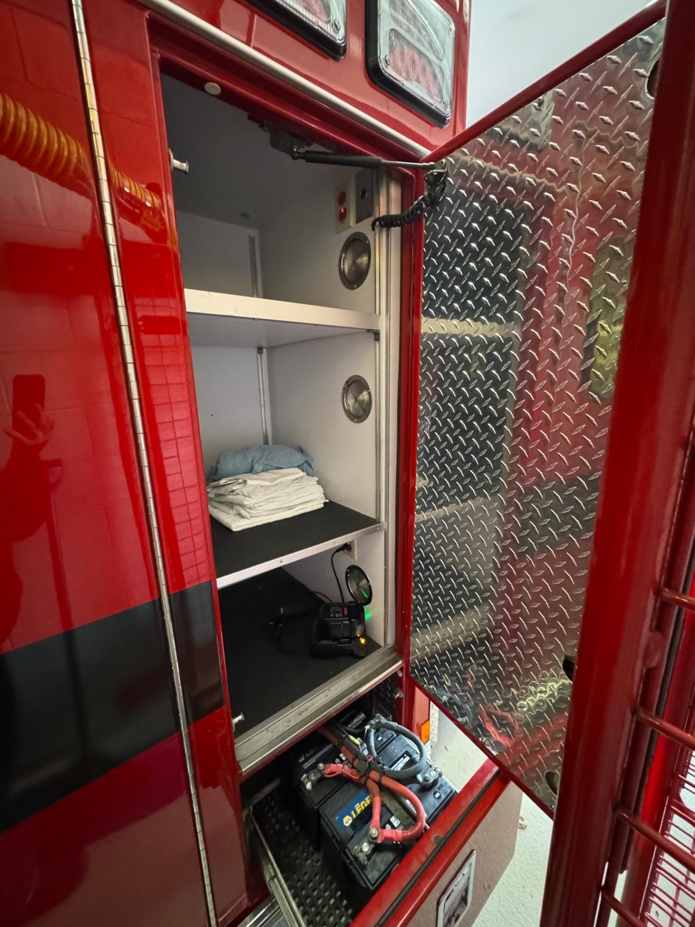 2007 MedTec Ford Type III Ambulance - image 19