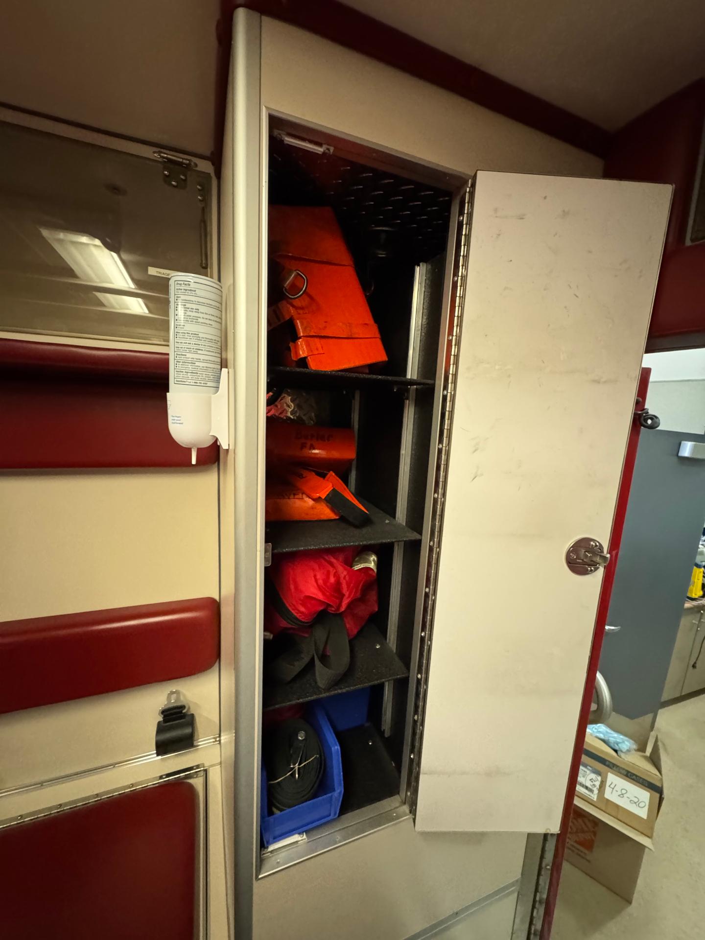 2007 MedTec Ford Type III Ambulance - image 9