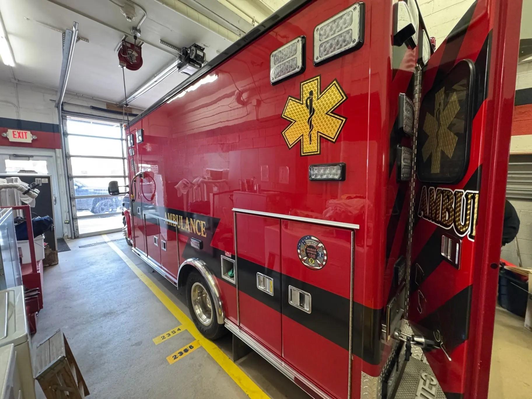 2007 MedTec Ford Type III Ambulance - image 2