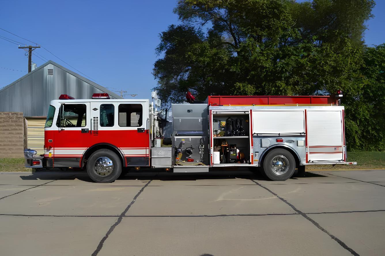 2000 Luverne Pumper - image 4